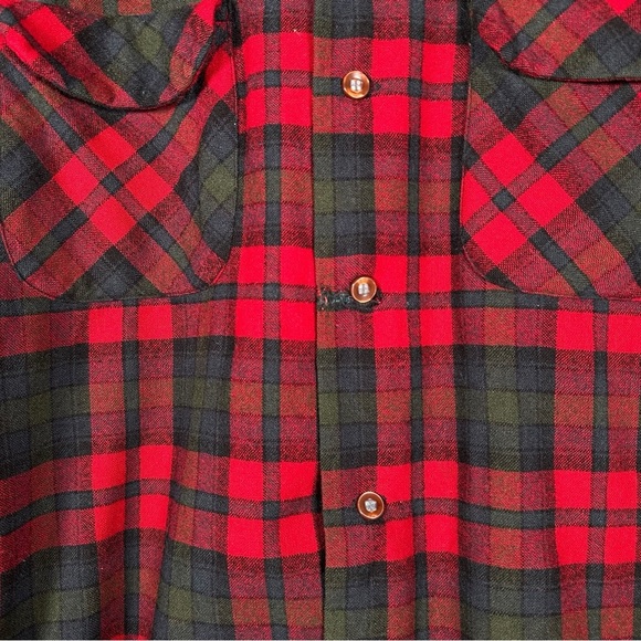 PENDLETON Vintage Plaid Virgin Wool Flannel in red / forest green - Picture 5 of 10